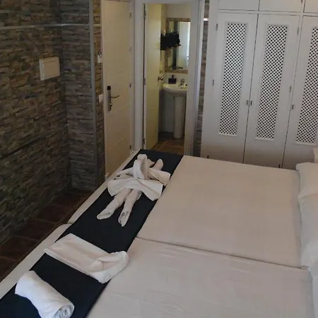 科斯塔鲁斯旅馆 3*